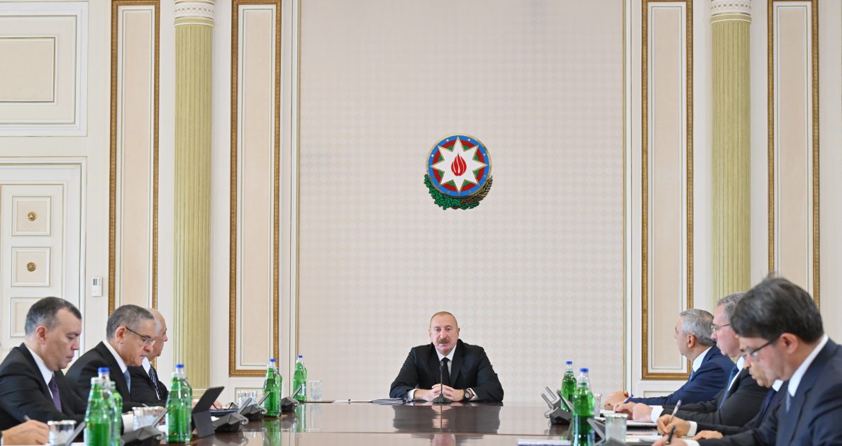 Prezidentin sədrliyi ilə dağ-mədən və metallurgiya sənayesinin inkişafına dair müşavirə keçirilib