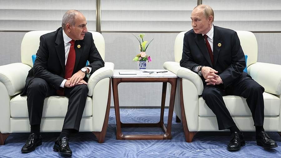 Putin: Ermənistanın Aİ-yə üzvlük istəyi qanuni hüququdur