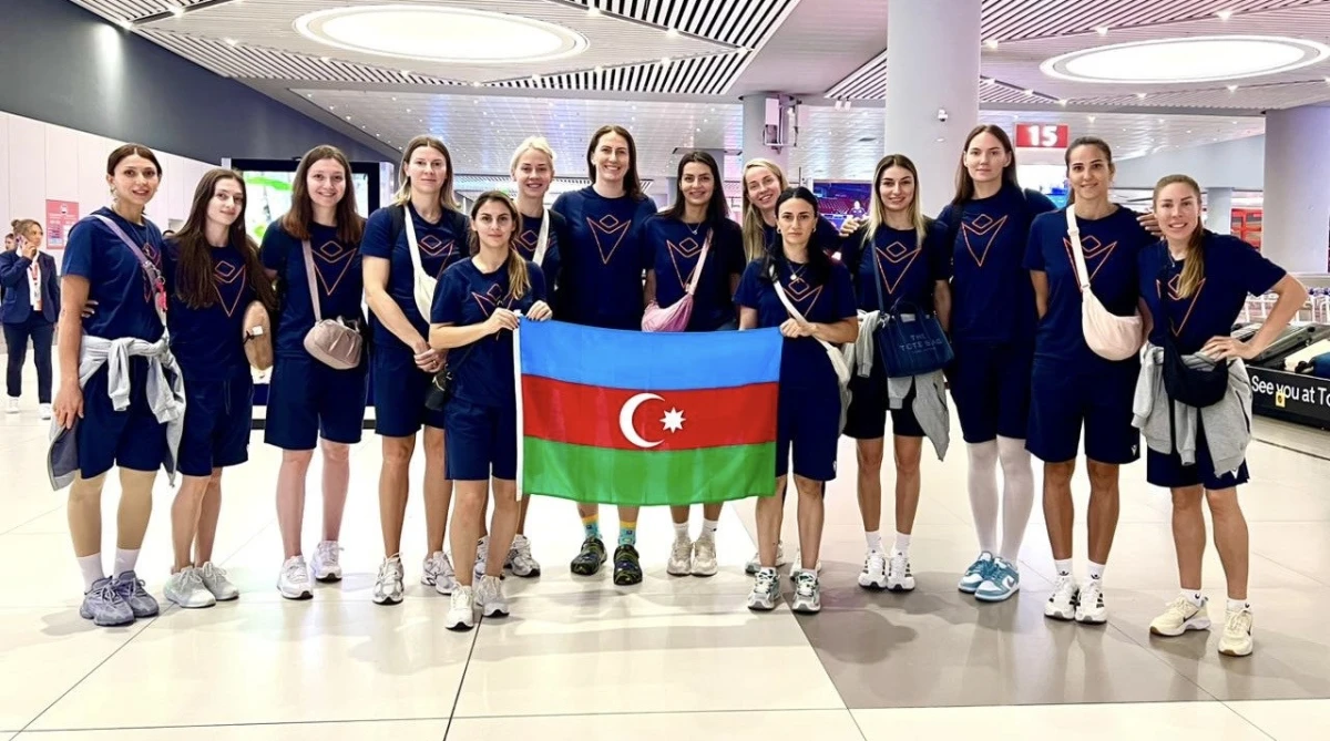 Qadın voleybolçulardan ibarət Azərbaycan millisi Türkiyəyə yollanıb