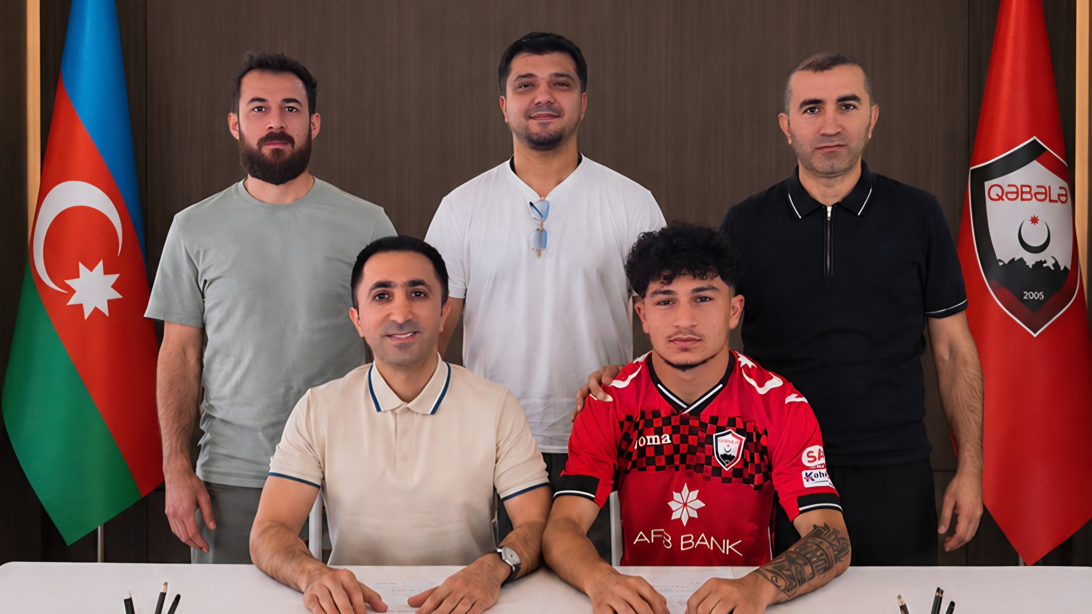 "Qəbələ" 21 yaşlı mərkəz müdafiəçisi transfer etdi