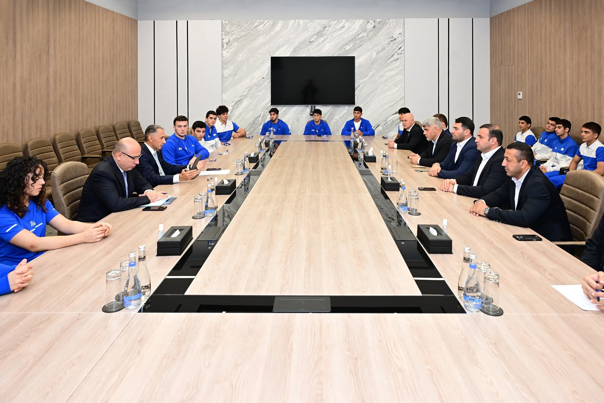 Rəşad Nəbiyev cüdo üzrə milli komandaların üzvləri ilə görüşüb