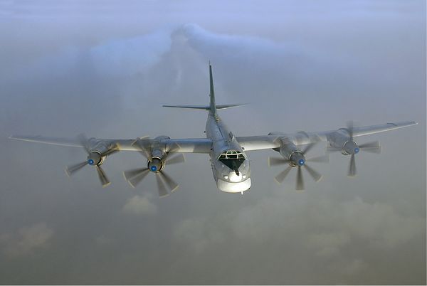 Tu-95 bomber crashes in Russia, killing 6 crew members