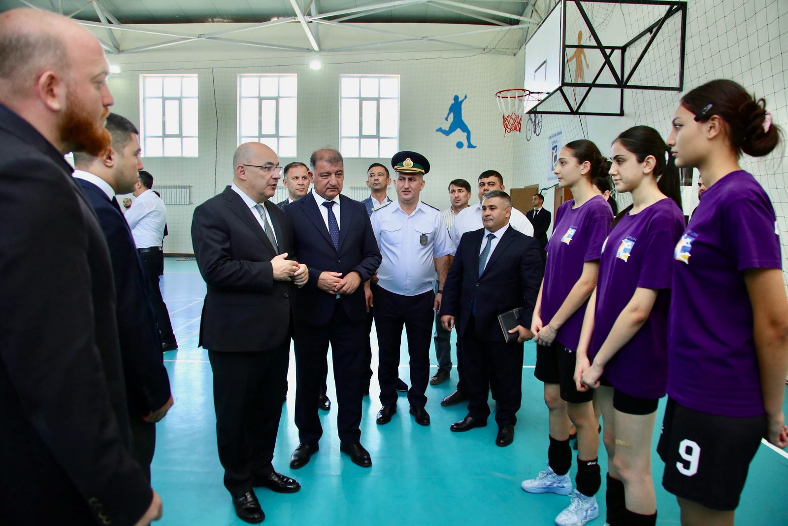 Şahin Bağırov Samuxda yeniyetmə voleybolçularla görüşüb