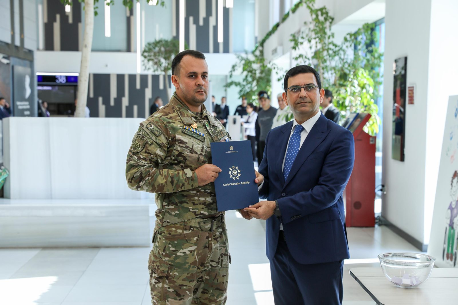 Şəhid ailələri və müharibə ilə əlaqədar əlilliyi olan şəxslərə daha 36 mənzil verilib