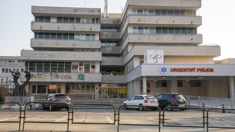 Slovakiya xəstəxanalarda təhlükəsizlik tədbirlərini gücləndirir
