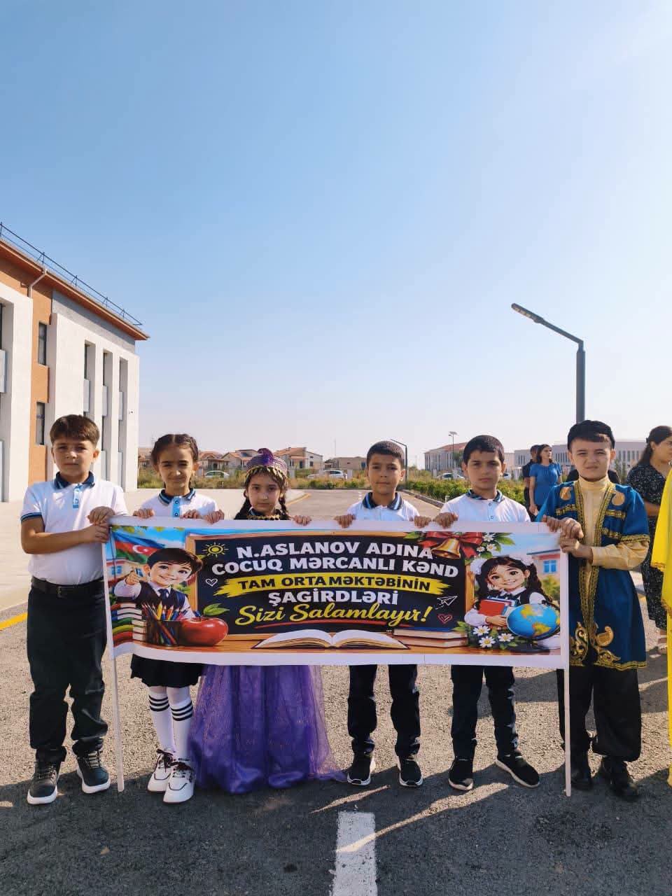 Cəbrayılda yeni fəaliyyətə başlayan Şükürbəyli kənd tam orta ümumtəhsil məktəbində ilk dərs günü - FOTO