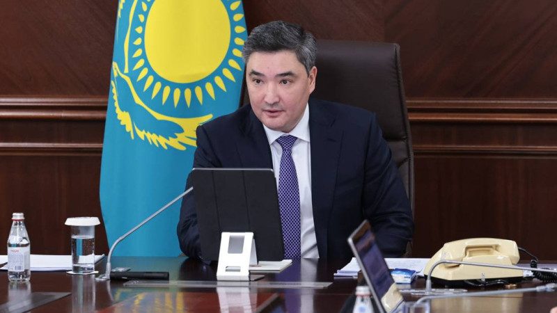 Tokayev Oljas Bektenovu Qazaxıstanın Baş naziri vəzifəsinə namizədliyini irəli sürüb