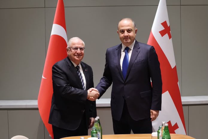 Şuşada Türkiyə və Gürcüstan müdafiə nazirləri arasında görüş olub