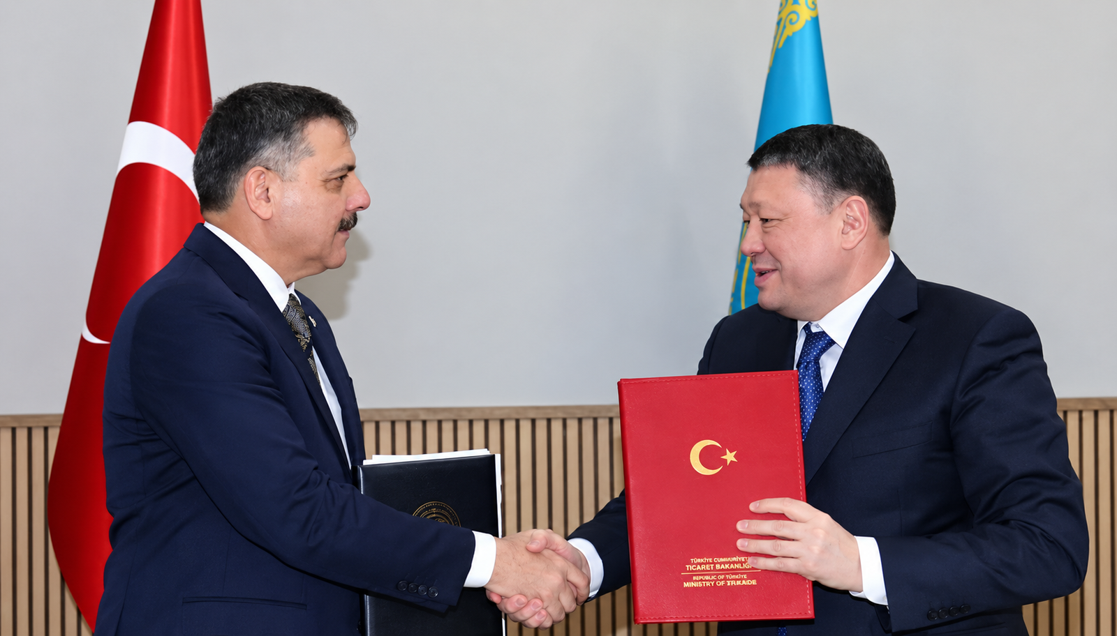 Türkiyə və Qazaxıstan arasında readmissiya sazişi imzalanıb