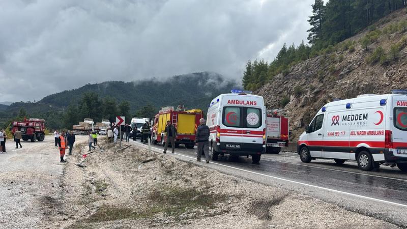 Türkiyədə avtobus qəzasında 1 nəfər ölüb, 9 nəfər yaralanıb