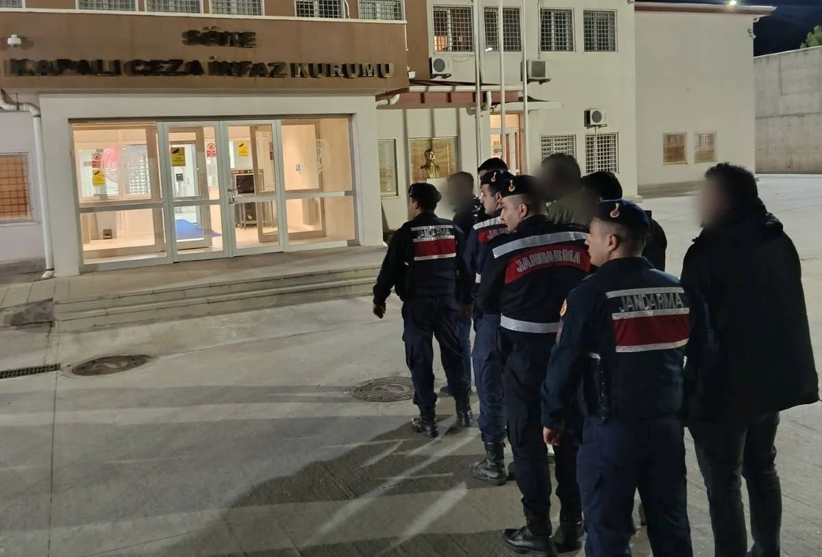 Türkiyədə qanunsuz miqrantlar saxlanılıb