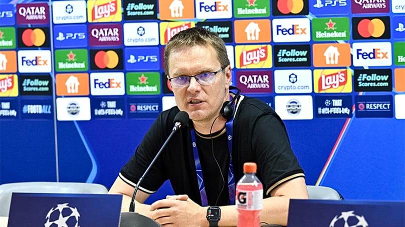 Valdas Dambrauskas: “Futbol ictimaiyyətini təəccübləndirə bilərik”
