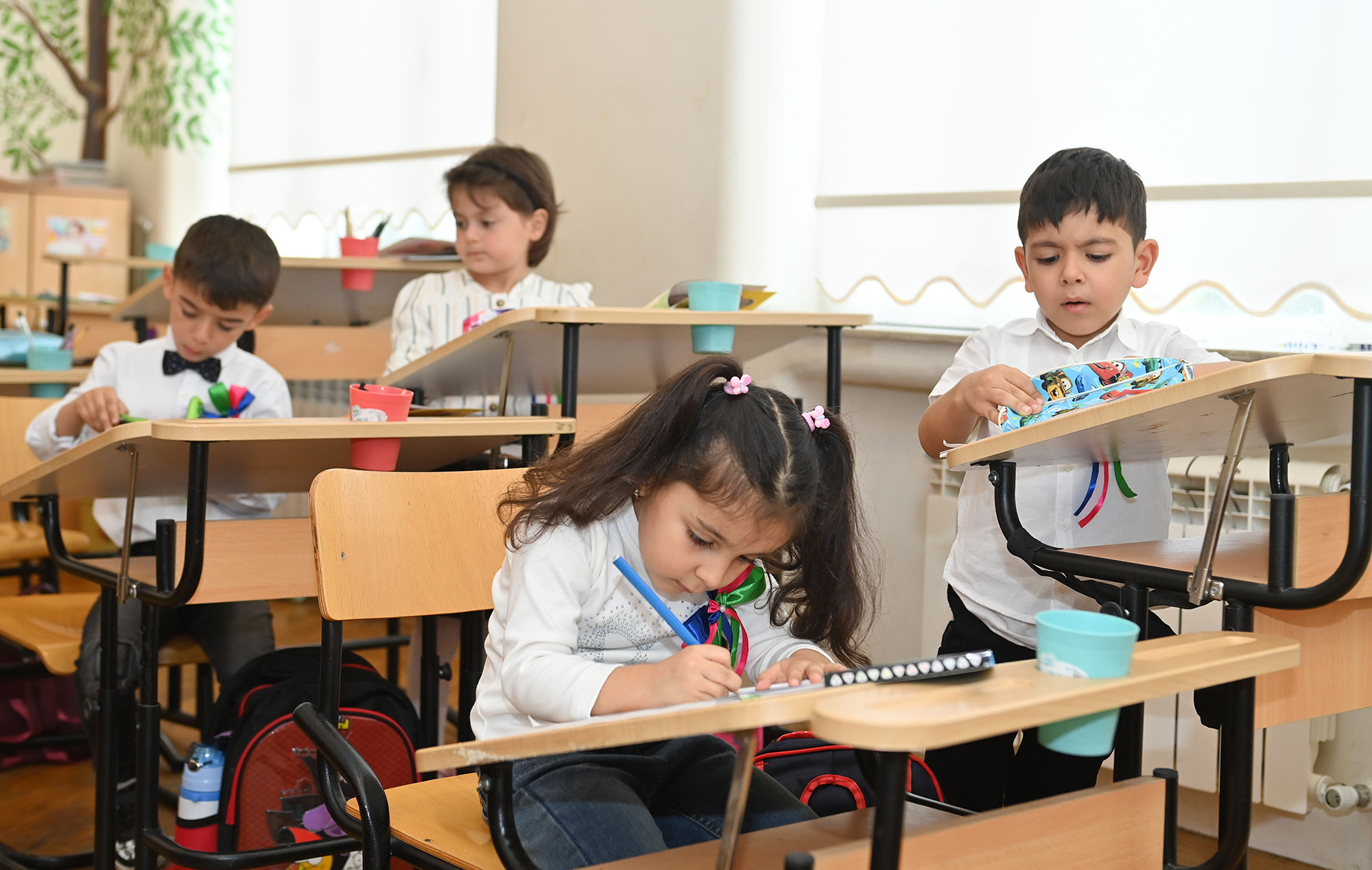 Valideyn uşağı məktəbə necə hazırlamalıdır? - Psixoloq danışır