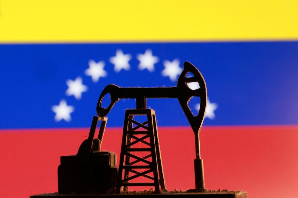 Venesuela OPEC-dən çıxmağı düşünür
