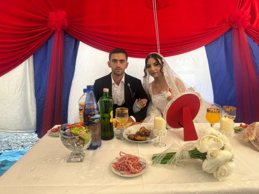 Xocalının Ballıca kəndində toy – Əmrah və Arzu ailə həyatına doğma yurdda başlayırlar