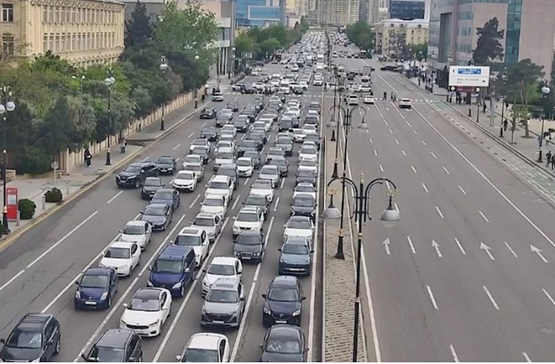 Hazırda Bakıda sıxlıq müşahidə olunan yollar açıqlanıb